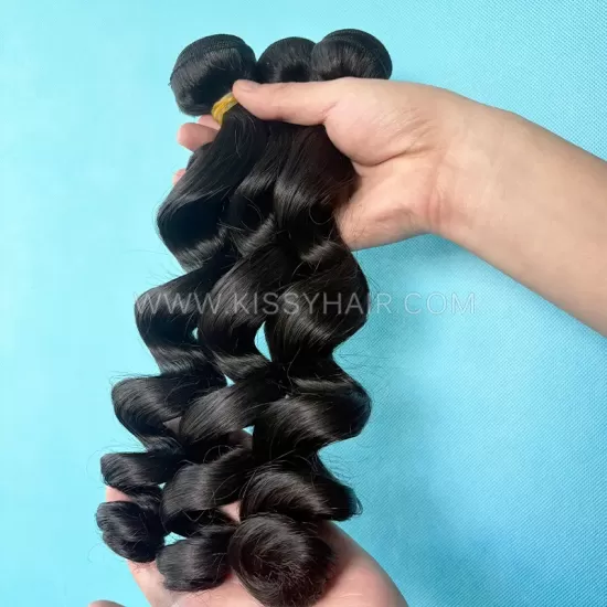 Extensions de cheveux laotiens bruts ondulés décontractés